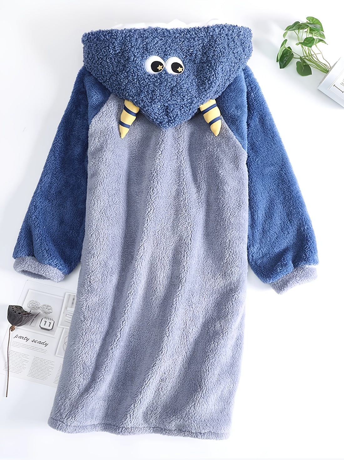 Fuzzy Cartoon Hooded Night Robe with Pockets - Fuzzy Cartoon Hooded Night Robe with Pockets